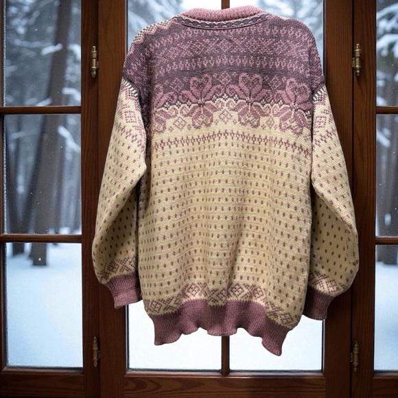 Dale of Norway Vintage Dale Classic Mauve, Ivory, Plum Cardigan (1988-1996). - Picture 5 of 15
